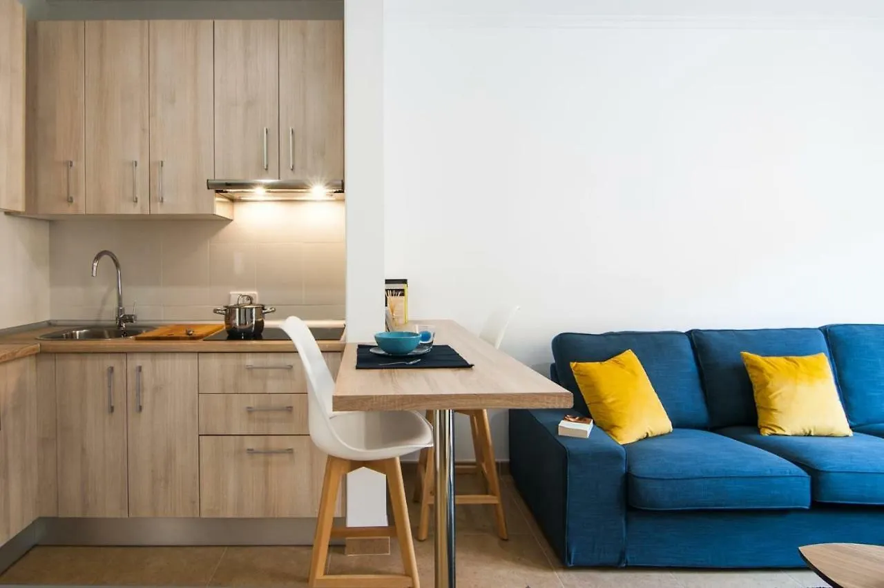 Apartamentos Vida Almería 0*,  España